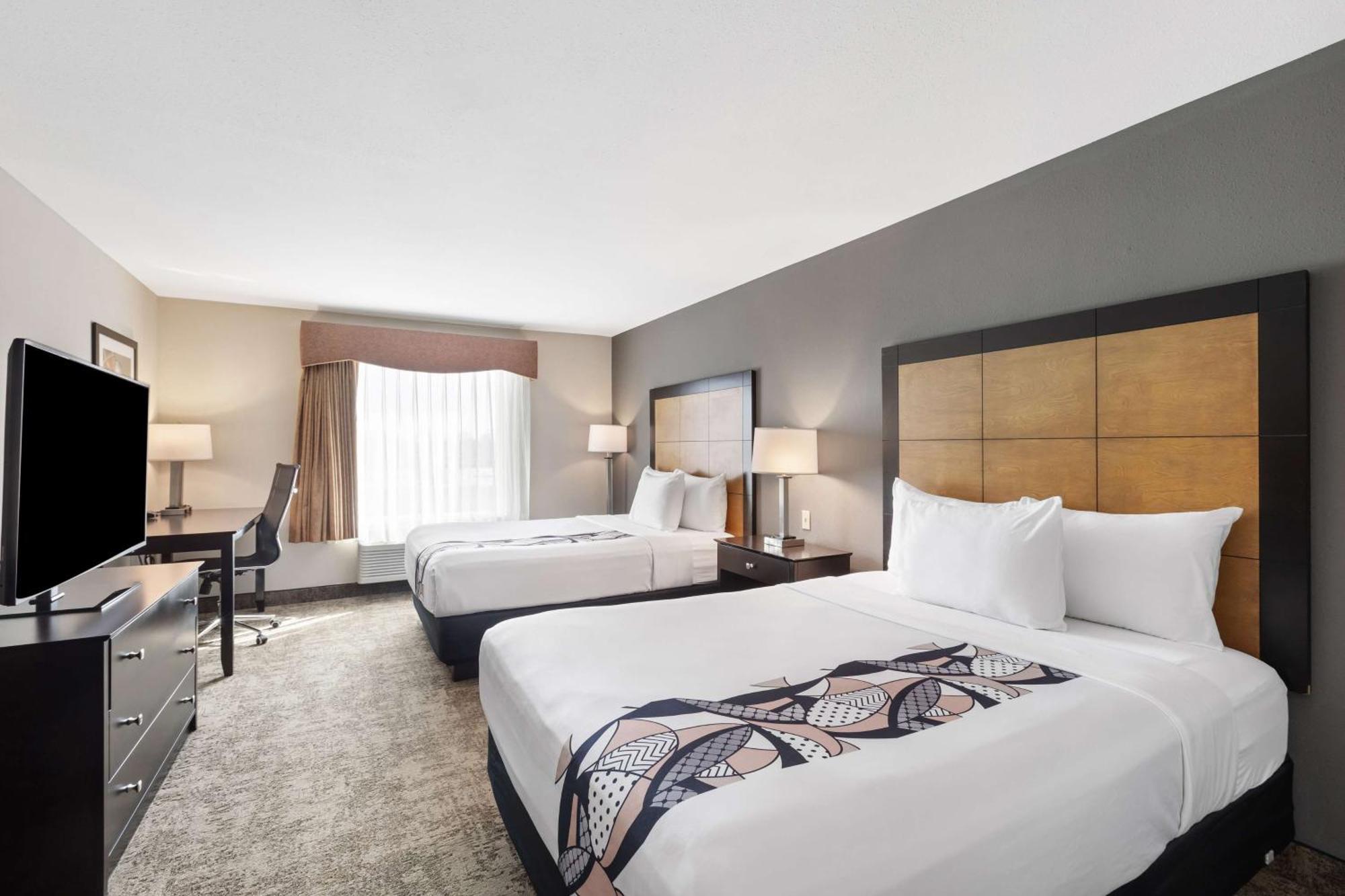 Best Western Inn & Suites - Midway Airport Burbank Bagian luar foto